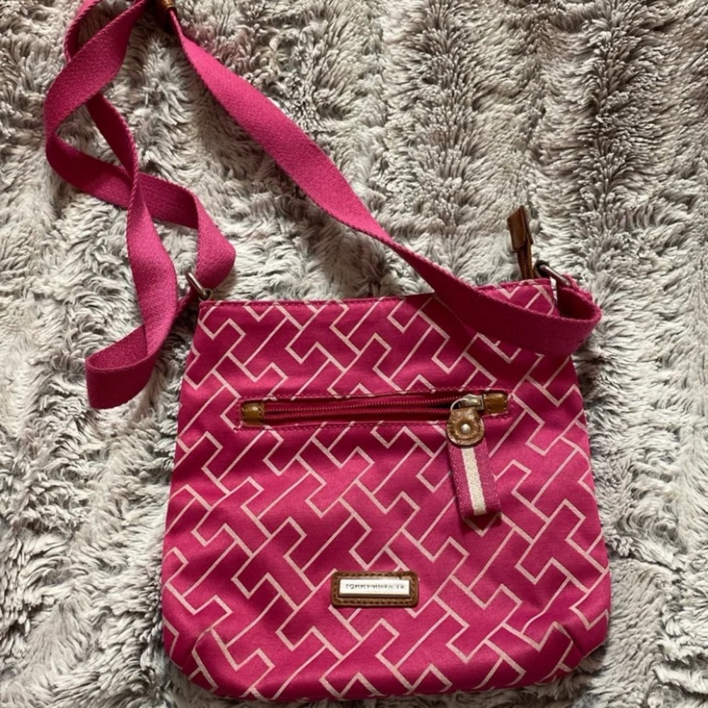 Tommy Hilfiger purse